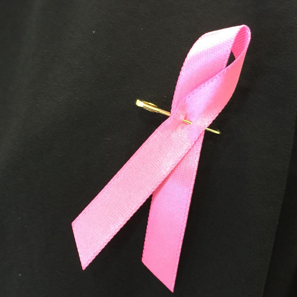 Plongez dans l&rsquo;univers musical de Monsieur Eric DAVRAY au Foyer Rural le 14 octobre ! Pour octobre rose